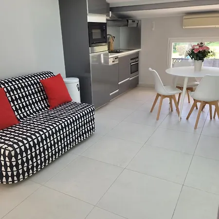 L'abaguie-charmant Au Calme Entre Et Montagne